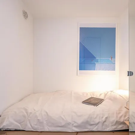 1 Bedroom Awesome In Ostend