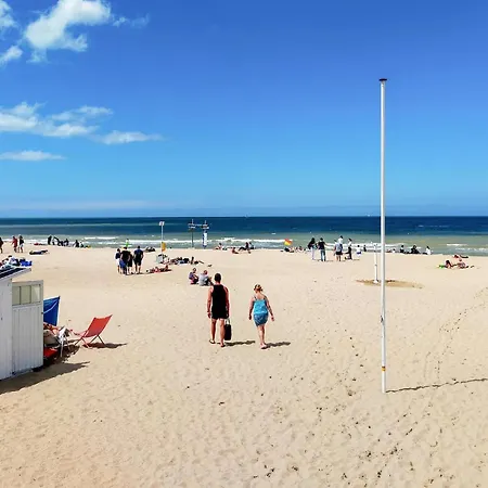 1 Bedroom Awesome In Apartment *